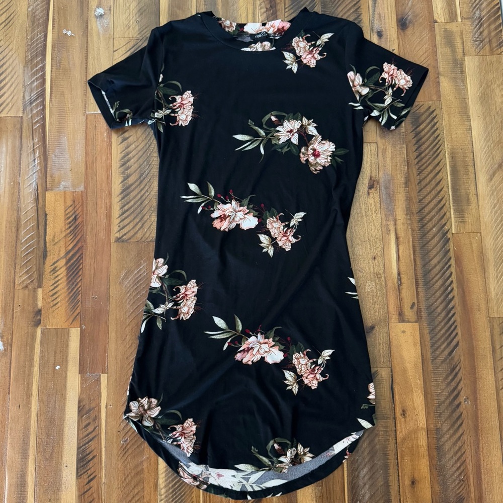 Black & Floral Short Sleeve Mini Dress